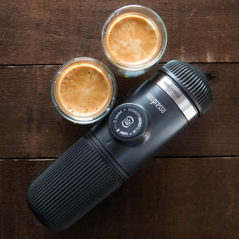 WACACO Nanopresso, tragbare Espressomaschine für gemahlenen Kaffee, mit Barista-Set, manuell bedienbar, grau, ideal für Büro, Reisen und Camping
