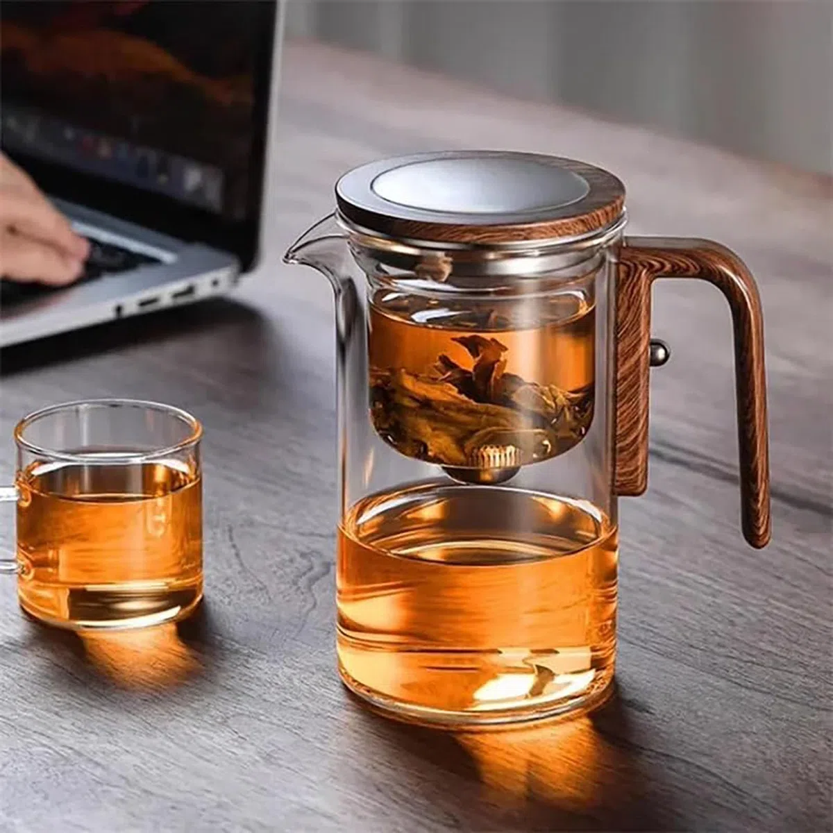 Enchanti-Teekanne, Hexerei-Teekanne, Magische Teekanne mit Sieb, Verzauberte Glas-Teekanne mit Sieb, Magische Teekanne mit Drucksteuerung (720ml)