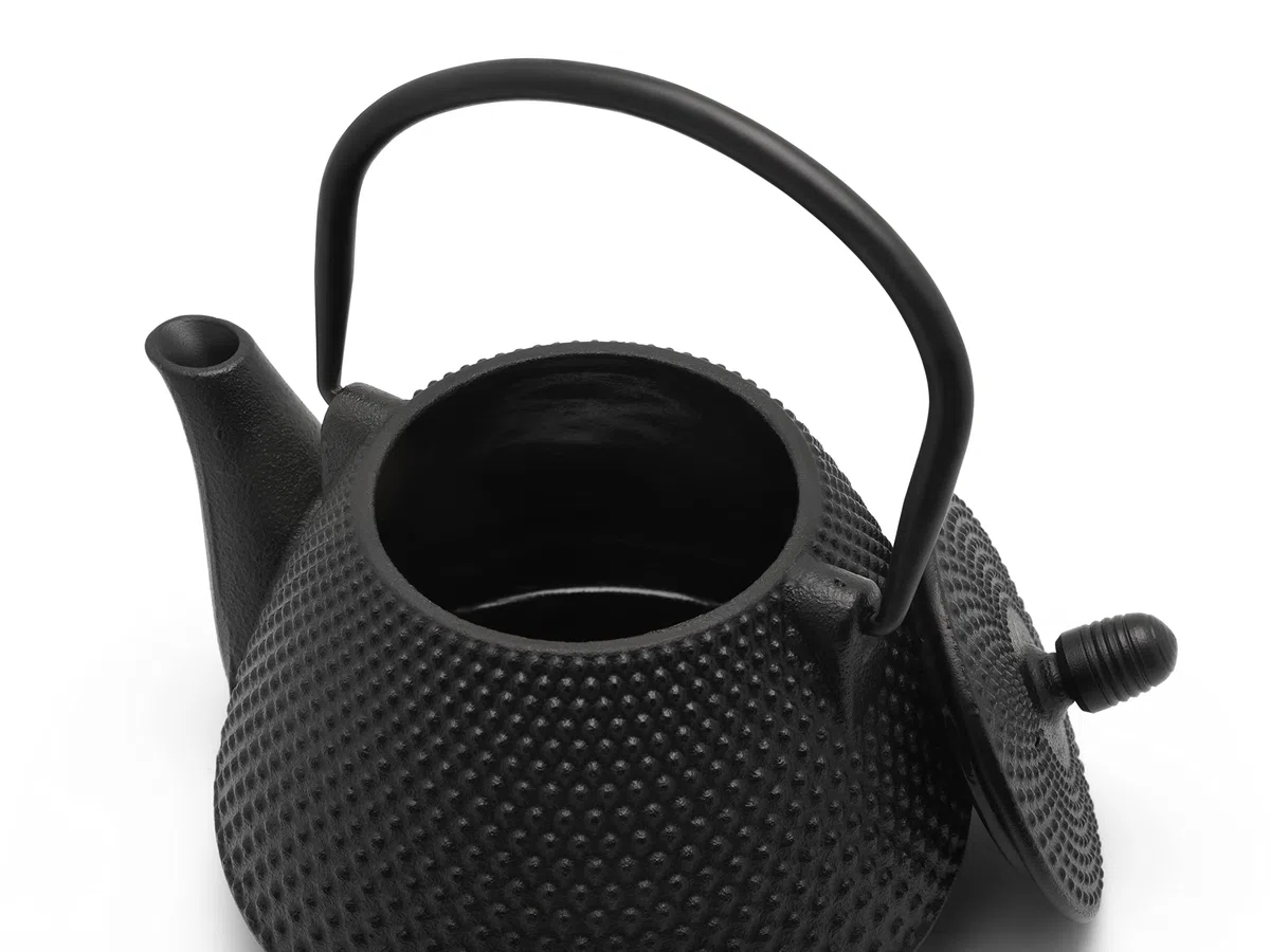 kleine schwarze genoppte gusseiserne Asia Teekanne 0.8 Liter