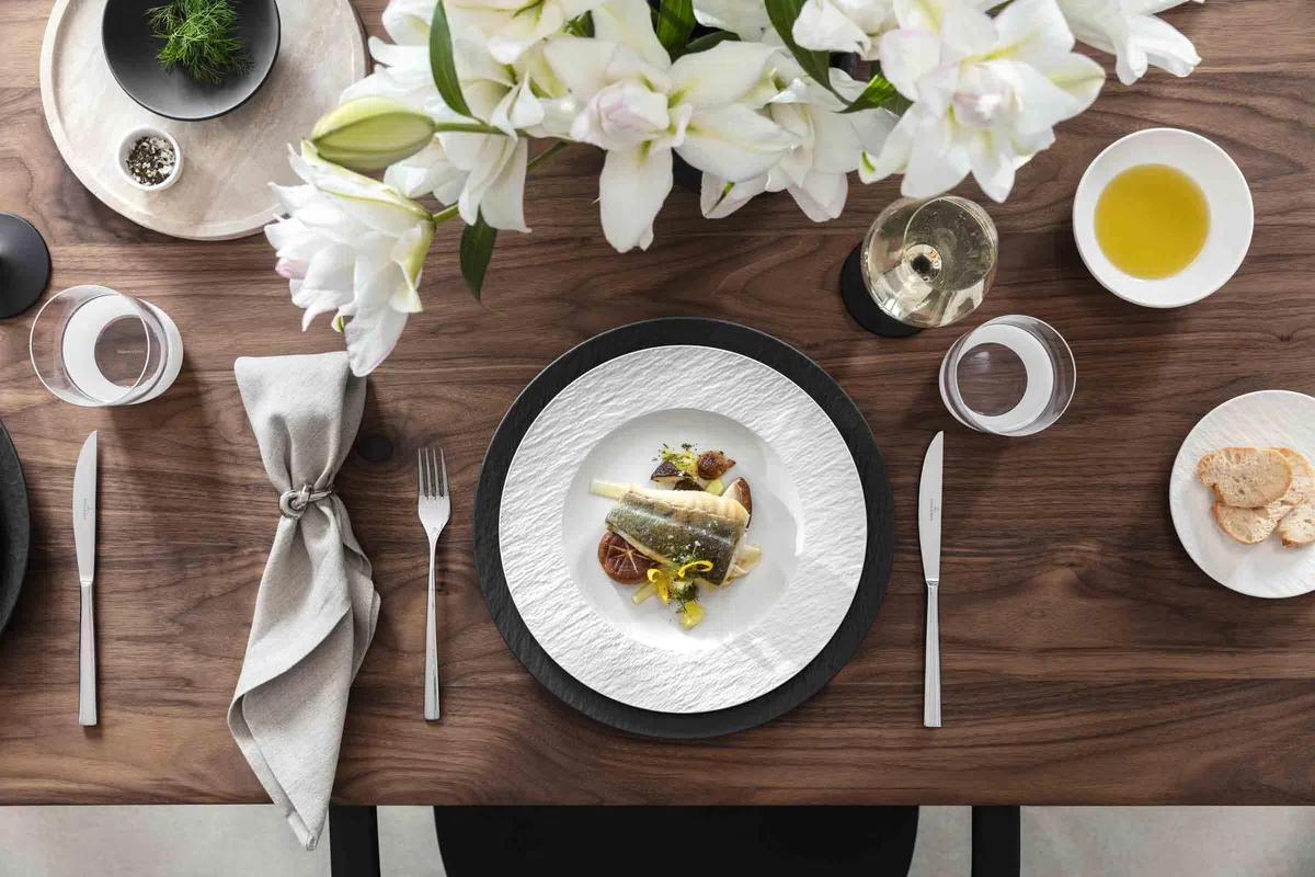 Villeroy & Boch – Manufacture Rock Ice Starter-Set 6 teilig für 2 Personen, Spülmaschinenfest, Mikrowellensicher, Geschirr Set, Tafelservice, Essgeschirr, Premium Porzellan, Weiß glänzend