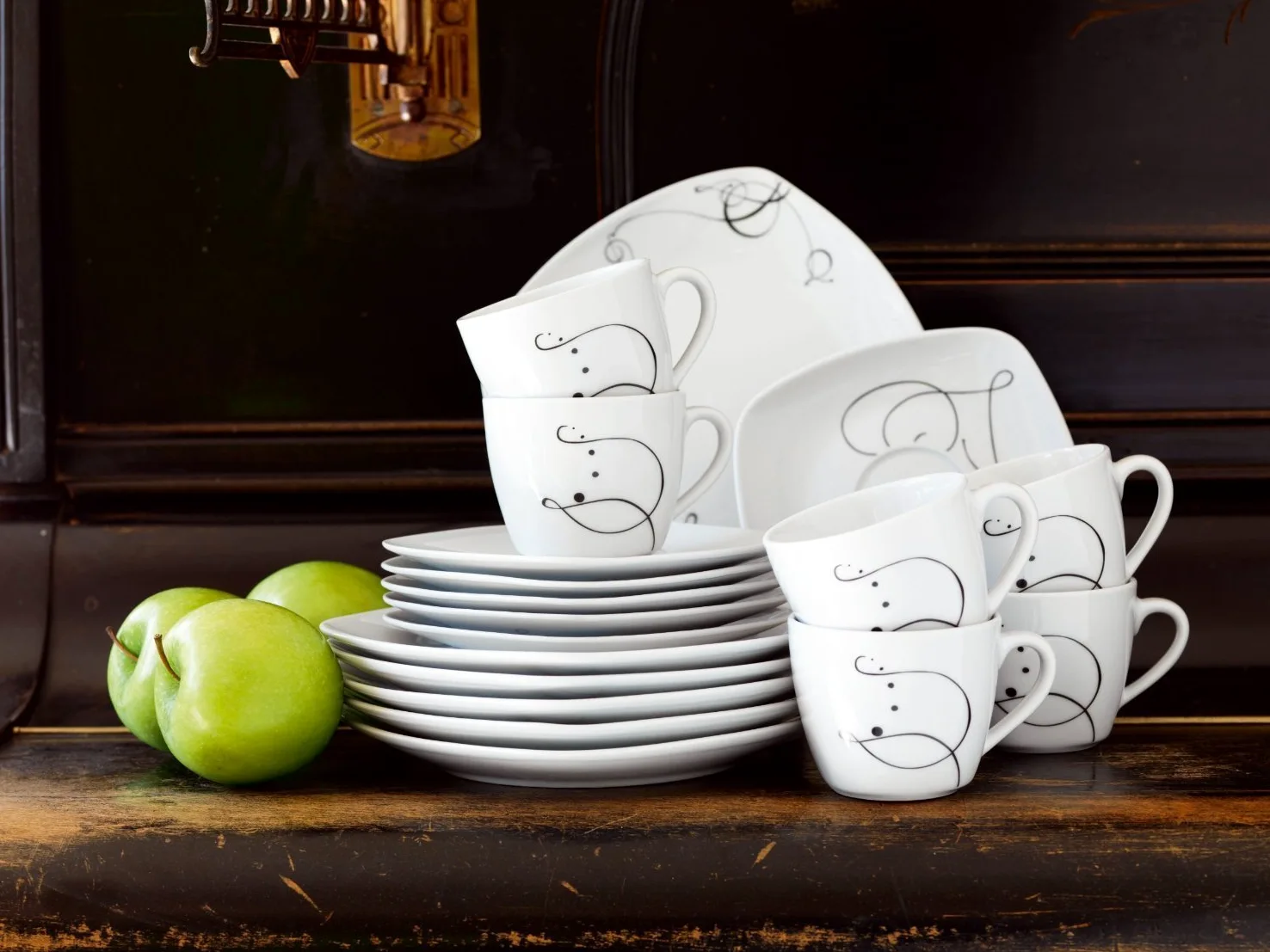 Mäser, Serie Chanson, Kombiservice 30-teilig, Porzellan Geschirrset, für 6 Personen, Weiß, Weiss/Opulenter Garten