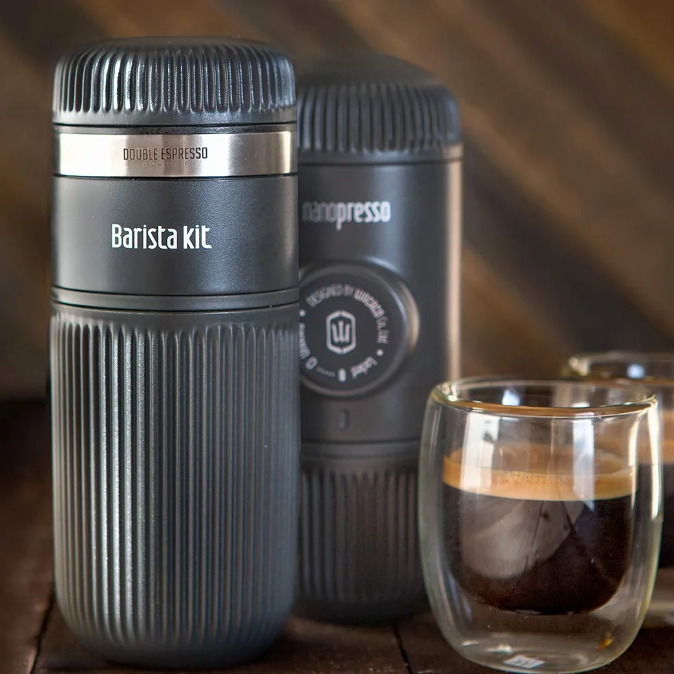 WACACO Nanopresso, tragbare Espressomaschine für gemahlenen Kaffee, mit Barista-Set, manuell bedienbar, grau, ideal für Büro, Reisen und Camping