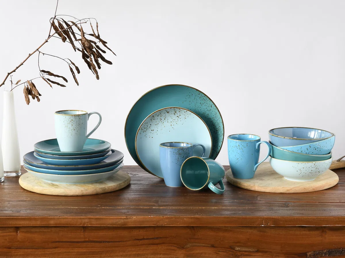 CreaTable, 20157, Serie Nature Collection, 16-teiliges Geschirrset, Kombiservice aus Steinzeug, spülmaschinen- und mikrowellengeeignet, Qualitätsproduktion